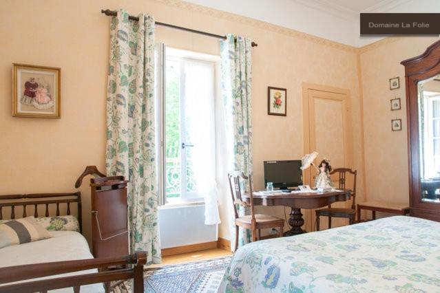 Mareuil-sur-Lay Logis La Folie B&B 외부 사진