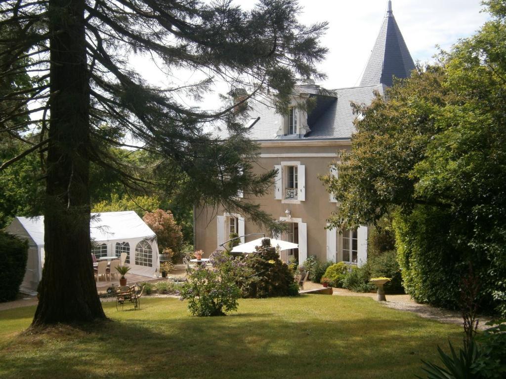 Mareuil-sur-Lay Logis La Folie B&B 외부 사진